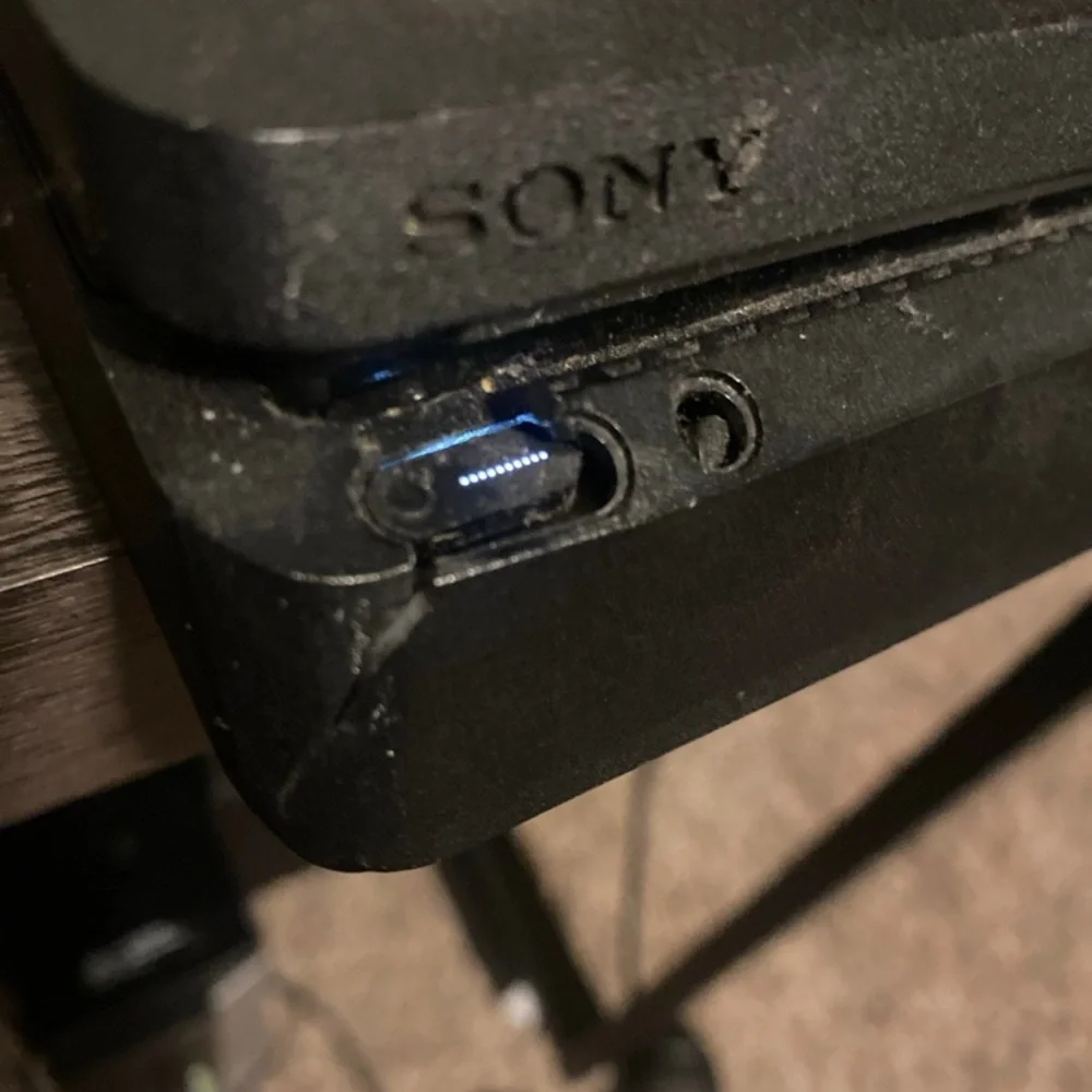 Ps4 slim